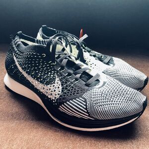 NIKE Flyknit Racer Black WHITE OREO WOMENS 8 US Mens 6.5 Running Shoes Excellent